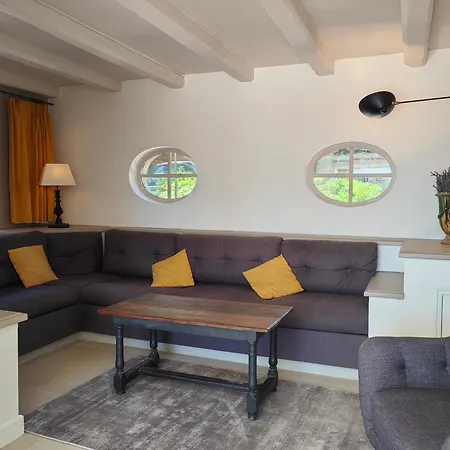 Villa Villacoucourelle Saintemaximecom Quiet Near & Center With Sea And Garden Views