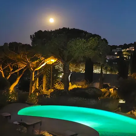 Villacoucourelle Saintemaximecom Quiet Near & Center With Sea And Garden Views La Garonnette-Plage